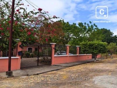 Casa en venta en Granada – 3 hab, 1,000 m²