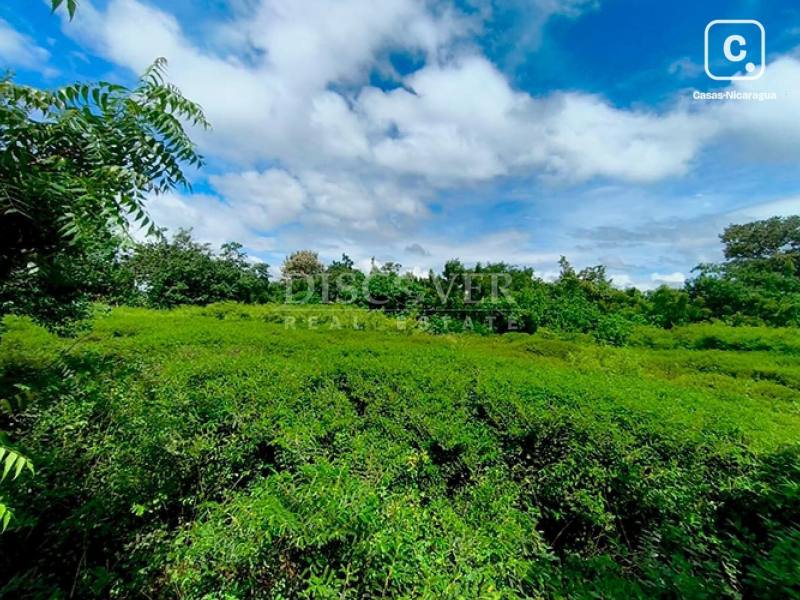Terreno en venta en Granada – 2,000 varas²