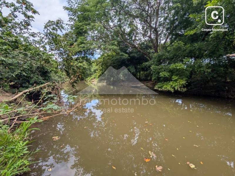 Finca en venta en León – 1 hab