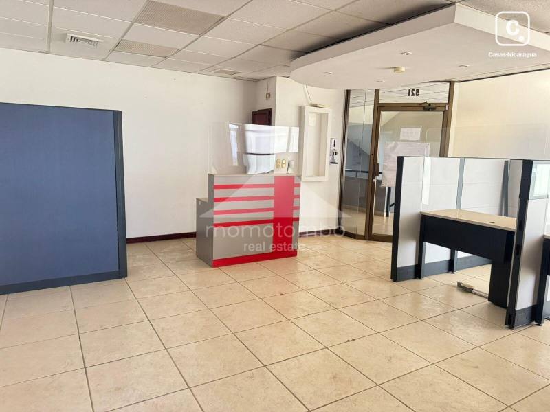 Oficina en alquiler en Managua – 140 m², US$ 1,300/mes