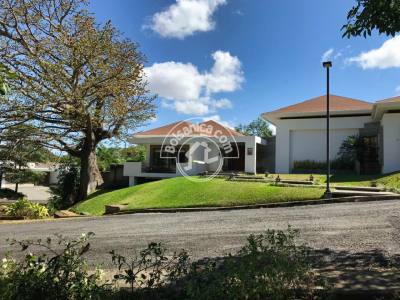 Alquiler de Casa en Condominio Mirador de Santo Domingo