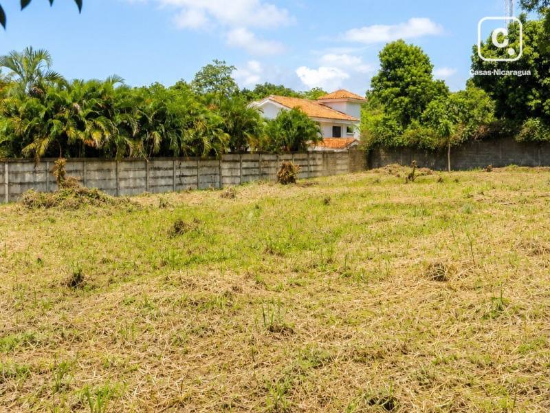 Terreno en venta en Santo Domingo, Managua – 4,205 varas², US$ 399,543