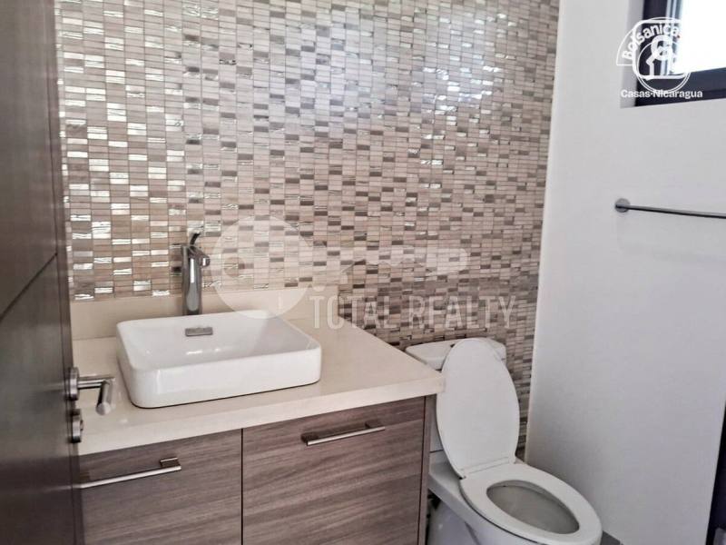 Casa en venta o alquiler en Santo Domingo, Managua – 3 hab, 300 m²