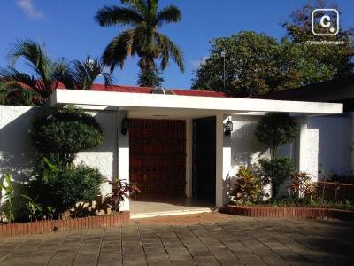 Casa en venta o alquiler en Carretera Sur, Managua – 5 hab, 6,000 varas²