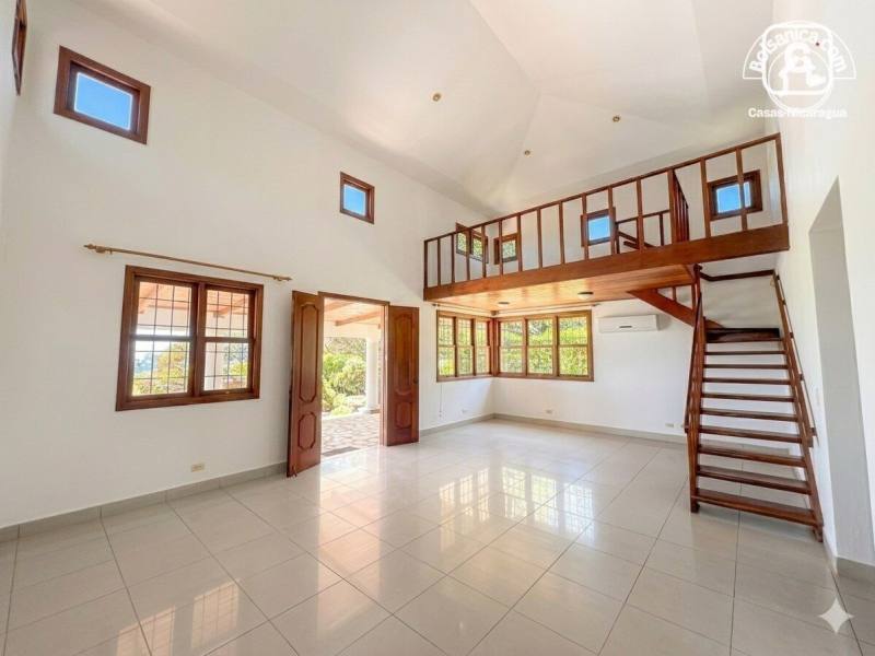 Casa en alquiler en Carretera Sur, Managua – 3 hab, 720 m²