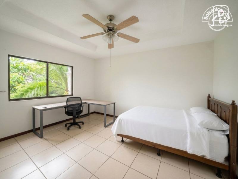 Apartamento en alquiler en Managua – 3 hab, 250 m²