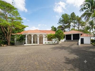 Casa en alquiler en Villa Fontana Sur, Managua