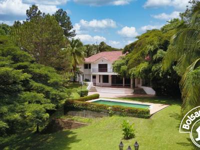 Alquiler de casa en Villa Fontana Sur, Managua
