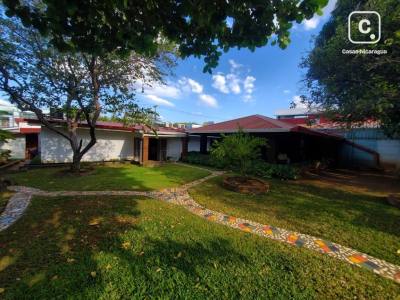 Casa en venta en Los Robles, Managua