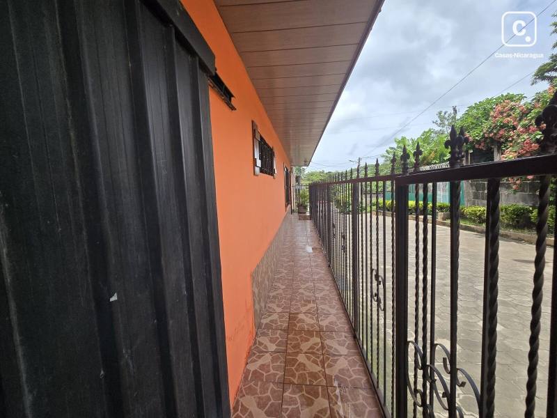 Casa en venta en Diriomo, Granada – 4 hab, 190 m²
