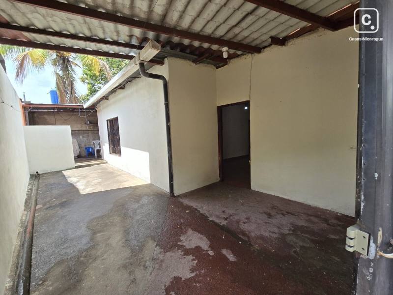 Local comercial en venta en Diriomo, Granada – 190 m²