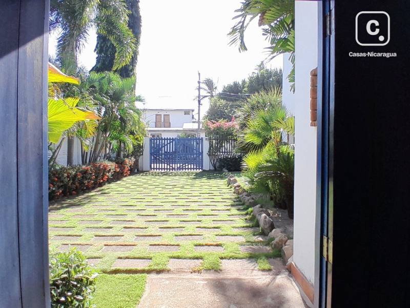 Casa de playa en venta en León – 5 hab