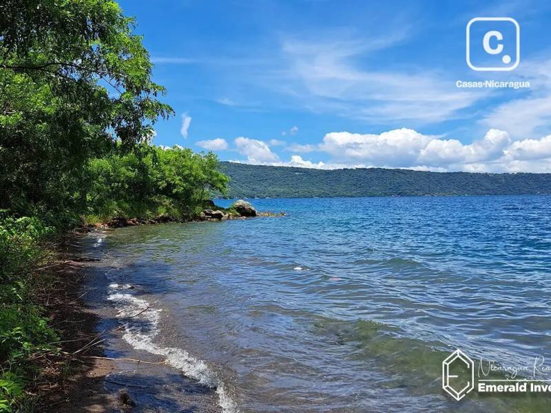 Tres lotes contiguos de 4,434 m² con frente de laguna, Laguna de Apoyo