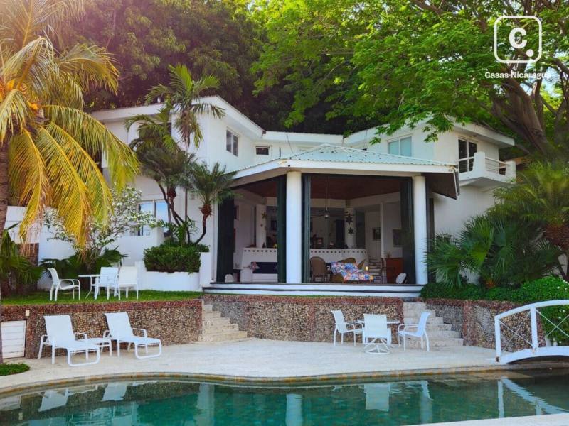Casa de 6 habitaciones y 6 baños en 1,595 m² con vista al mar, San Juan del Sur