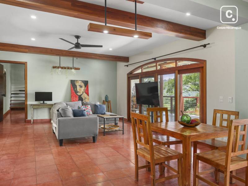 Casa de 2 habitaciones en 1,297 m² con piscina y energía solar, Lomas de Palermo, SJDS