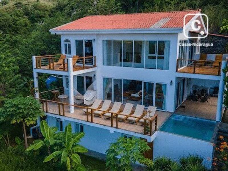 Casa de 4 habitaciones (incluye estudio) en 1,992 m² con vista al mar, Paradise Bay, SJDS