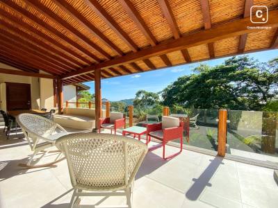 Casa de 4 habitaciones y 261 m² con piscina privada y golf, Guacalito de la Isla, Tola