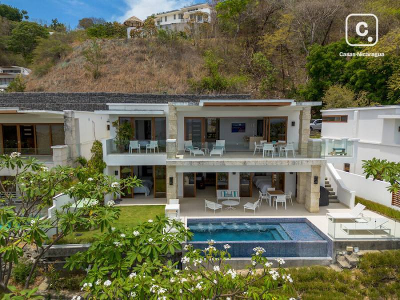Casa de dos plantas de 317 m² con 3 habitaciones frente al mar en La Joya, San Juan del Sur