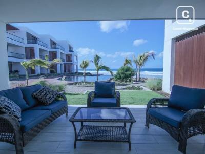 Condominio amueblado de 2 habitaciones y 133 m² frente al mar en Hacienda Iguana, Tola