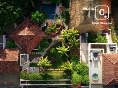 Casa de 5 habitaciones en 1,958 m² con casa de huéspedes y de cuidador, San Juan del Sur