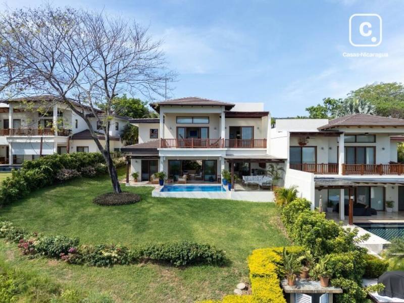 Casa de 4 habitaciones con vista al mar en Guacalito de la Isla, Tola