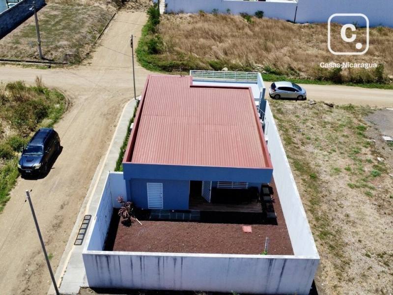 Casa de 3 habitaciones en 110 m² sobre lote de 250 m², cerca del centro de San Juan del Sur
