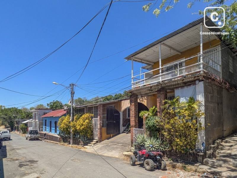 Complejo de vivienda y 5 apartamentos en 741 m², a 600 m de la bahía, San Juan del Sur