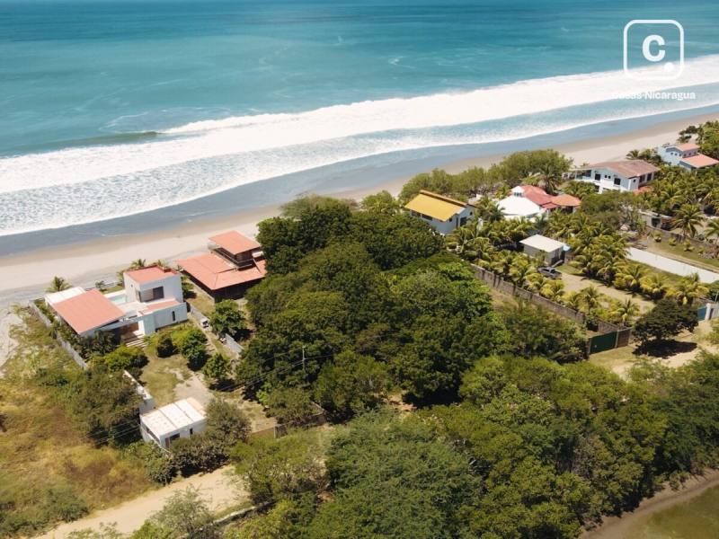 Casa frente al mar de 3 habitaciones en 224 m², Playa Guasacate, Tola
