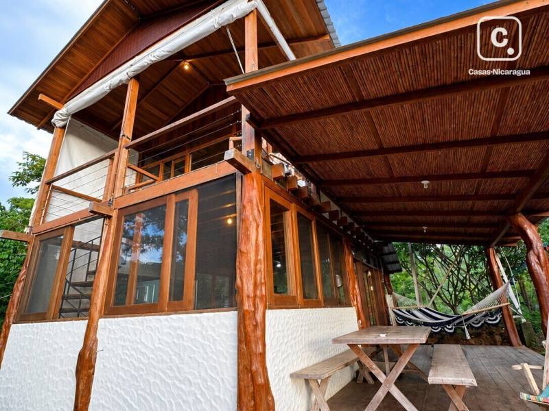 Casa de 1 habitación en 1,762 m² dentro de la jungla cerca de Playa Yankee, San Juan del Sur