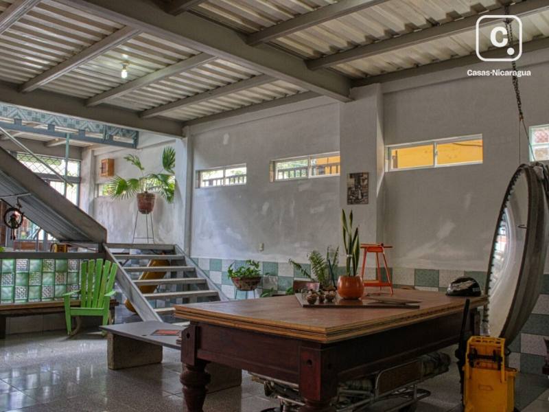 Edificio de uso múltiple con 12 habitaciones en 557 m² frente al mar, San Juan del Sur