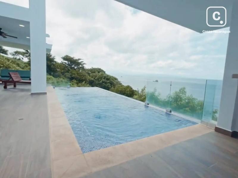 Casa de 4 habitaciones y 380 m² con vista al mar en Playa Remanso, San Juan del Sur