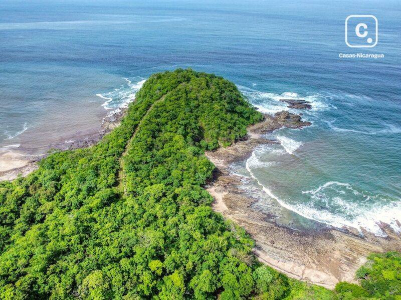 Terreno frente al mar de 42,300 m² (6 manzanas) en la península de Peña Rota, San Juan del Sur