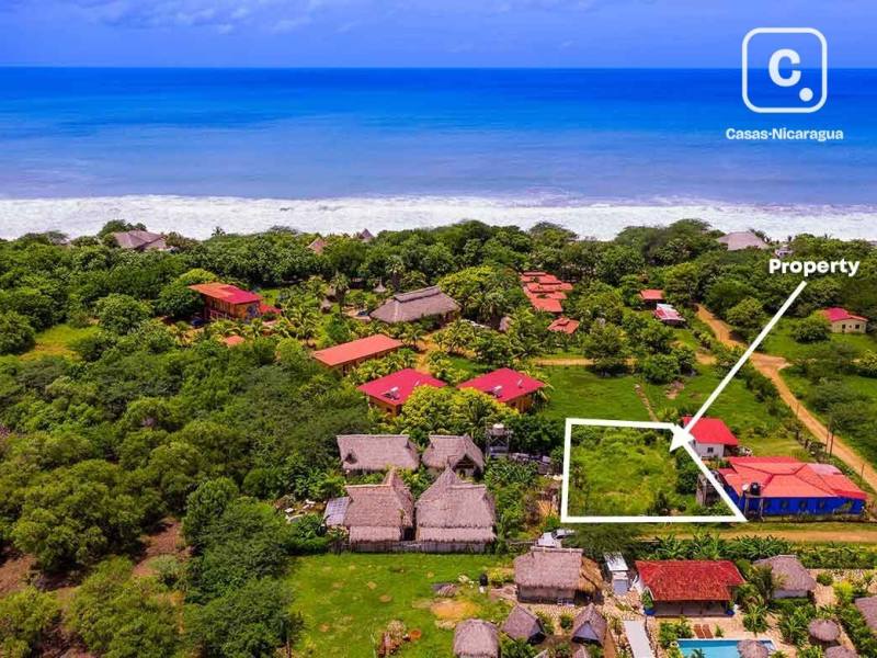 Terreno de 600 m² cerca de la rompiente de Popoyo, Tola