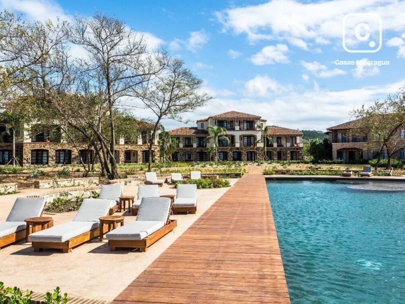 Terrenos de 1,502 m² con vista al mar en Las Playas, Rancho Santana, Tola