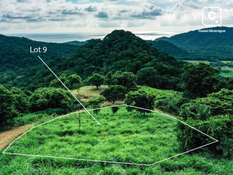 Terreno de 2,289 m² con vista al mar en El Silencio, San Juan del Sur