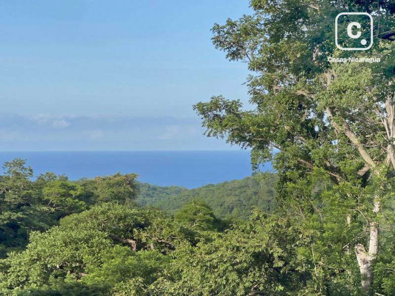 Lote de 1,924 m² con vista al mar en Cortez Estates, San Juan del Sur