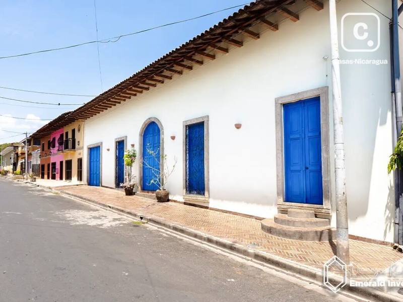 Casa colonial de 4 habitaciones en 839 m² con piscina en Granada