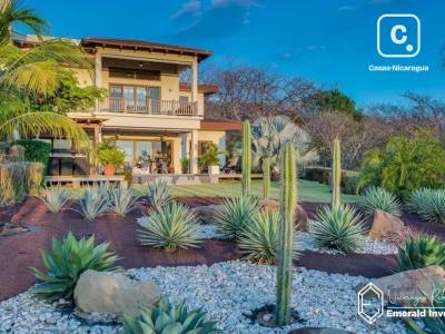 Villa de 5 habitaciones en 386 m² en Guacalito de la Isla, Tola