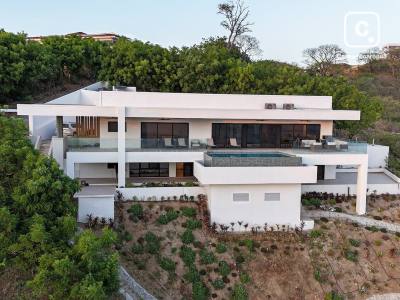 Casa frente al mar de 302 m² con 5 habitaciones en Playa Remanso, San Juan del Sur