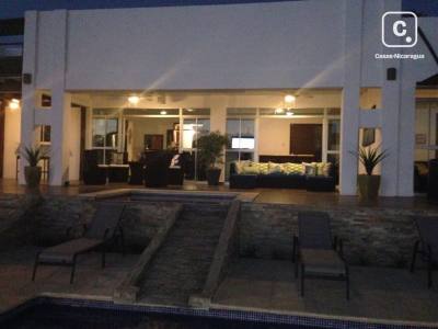 Casa de playa en venta en San Juan del Sur, Rivas – 3 hab, 159 m²