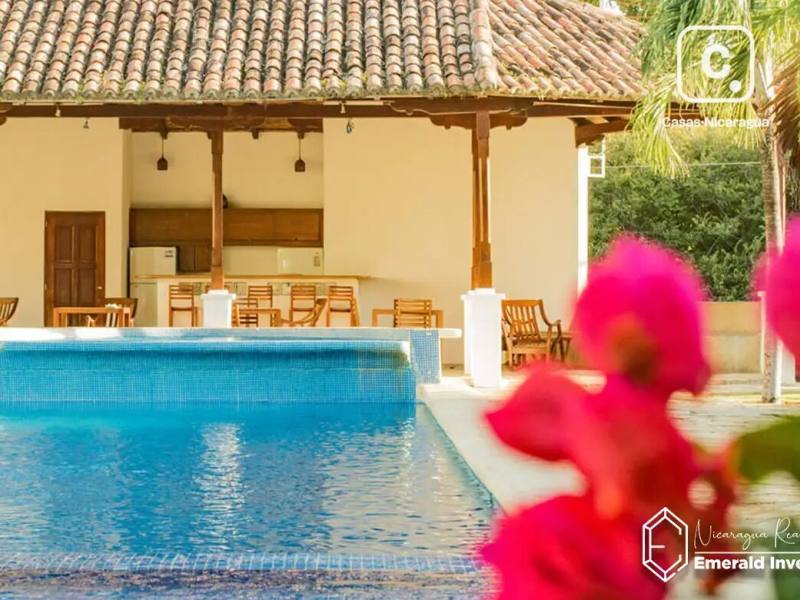 Condominio de 1 habitación en 98 m² en Hacienda Iguana, Tola