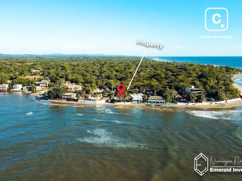 Casa de 4 habitaciones en 793 m² frente al mar en Playa Masachapa