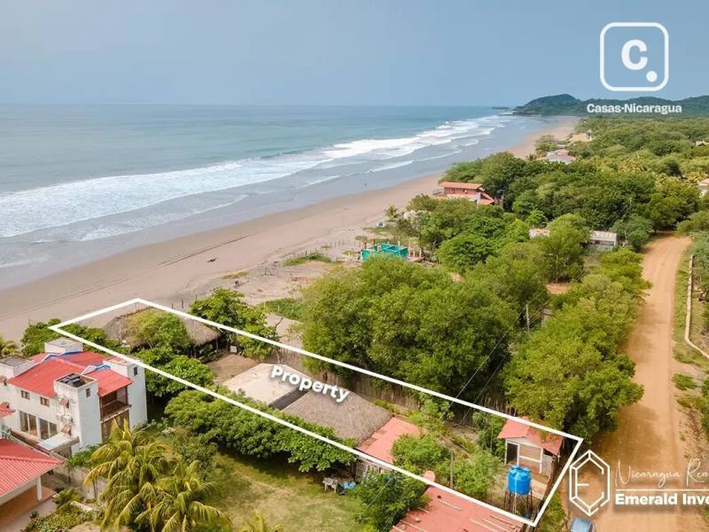 Propiedad comercial de 872 m² frente al mar en Playa Guasacate, Tola