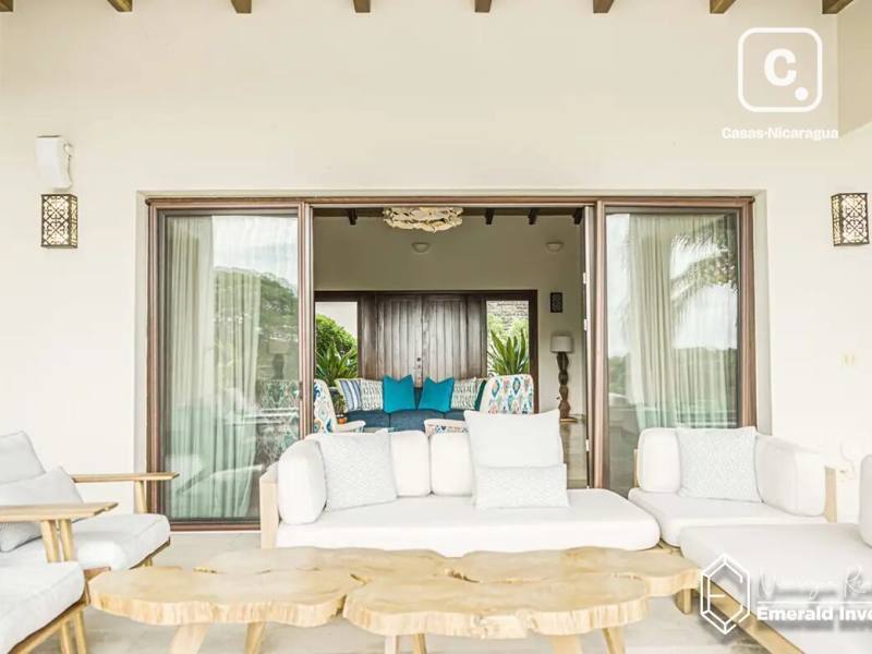 Villa de 6 habitaciones en 465 m² en Guacalito de la Isla, Tola