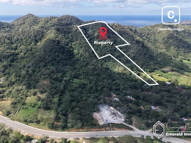Terreno de 34,890.58 m² (8.62 acres) cerca de Playa El Remanso