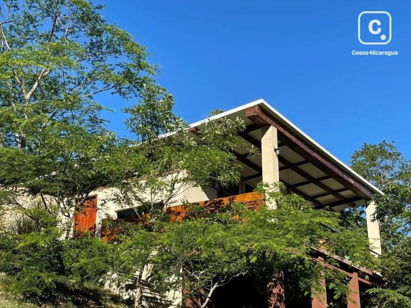 Casa de 2 habitaciones en 80 m² sobre un lote de 4,810 m² en Big Sky Ranch, San Juan del Sur