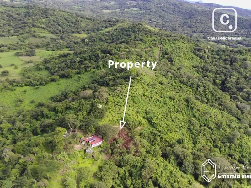 Terreno de 1,320.96 m² en lo alto de Playa Gigante, Tola