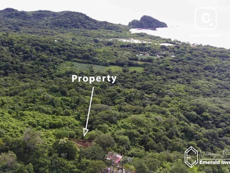 Terreno de 1,320.96 m² en lo alto de Playa Gigante, Tola