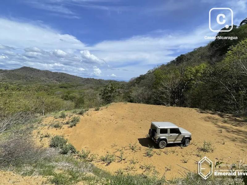 Lote de 6,873 m² con vista al Valle de Escamequita en Big Sky Ranch, San Juan del Sur