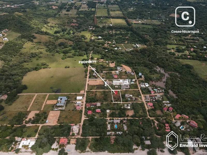 Terreno titulado de 1,799.53 m² cerca de Playa Santana y Popoyo, Tola